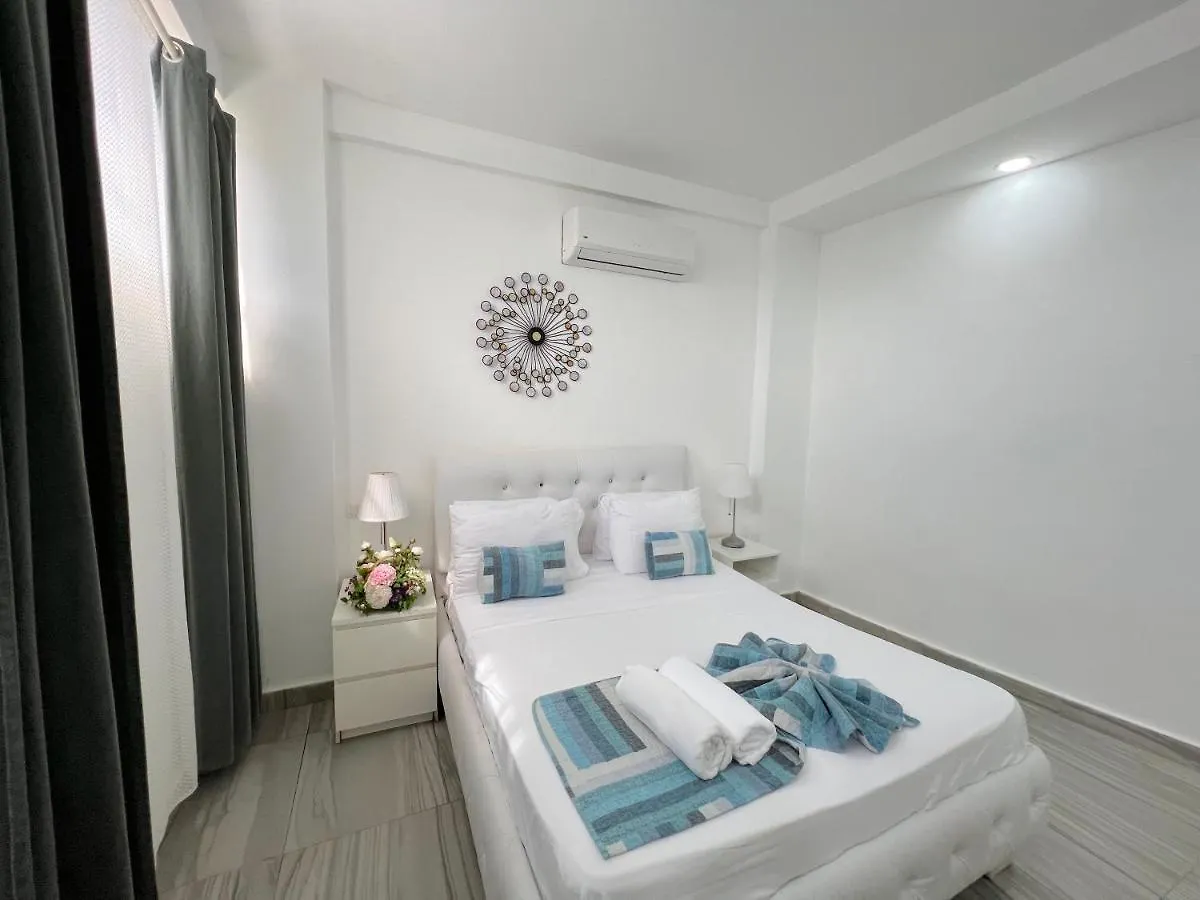 Hotel Vacation Studios With Rooftop Pool, Beach Club, Spa, Restaurants - Ducassi Collection - Playa Los Corales Punta Cana
